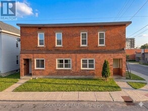 Building Photo - 228 Lebreton St N