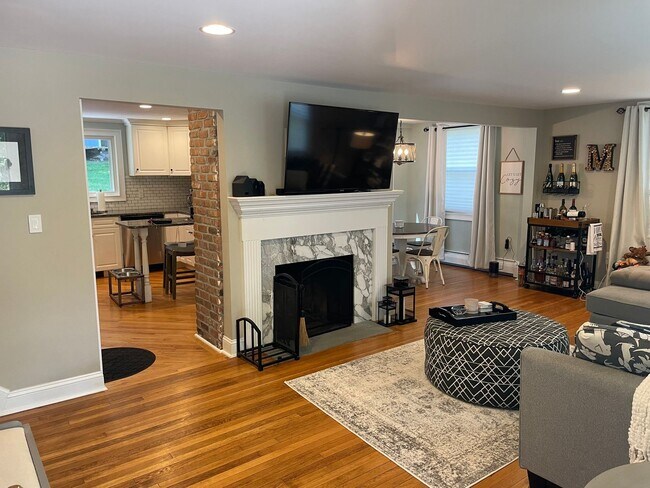 Building Photo - The Stratton Brook Modern Cape