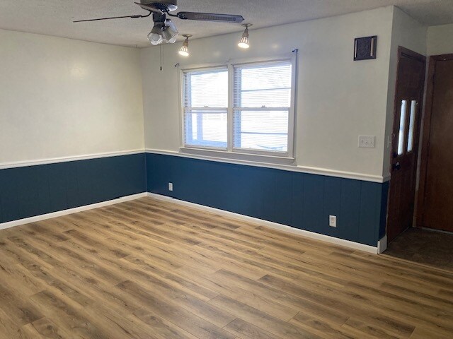 Foto del edificio - 215 E 32nd St