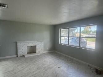 Building Photo - 2329 Fairway Dr