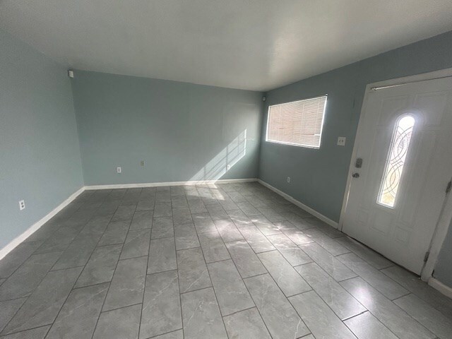Foto del edificio - 811 Snyder St