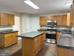 Building Photo - 3915 N Andover Ln