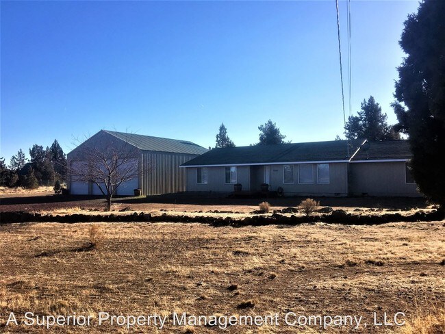 Building Photo - 7300 NW Rainbow Rd