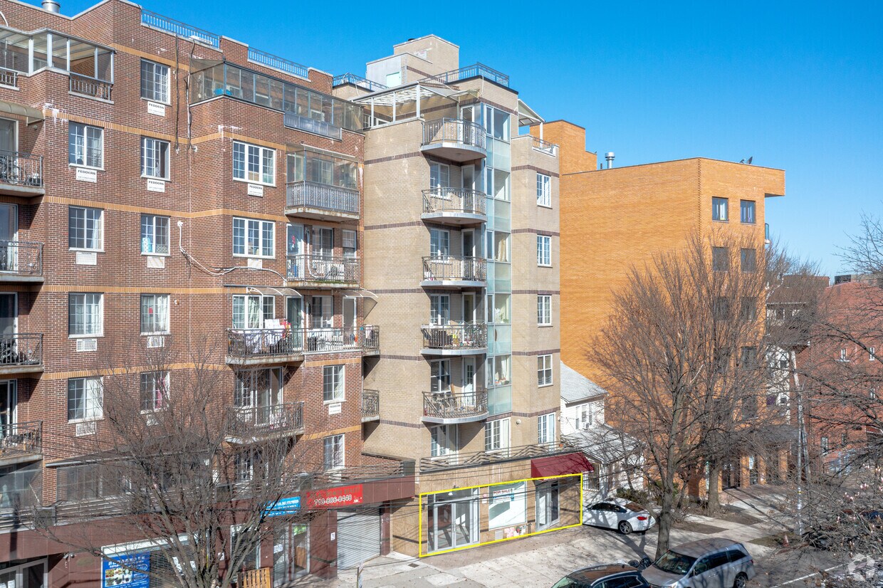 The Shangri La Condos Apartments in Flushing, NY