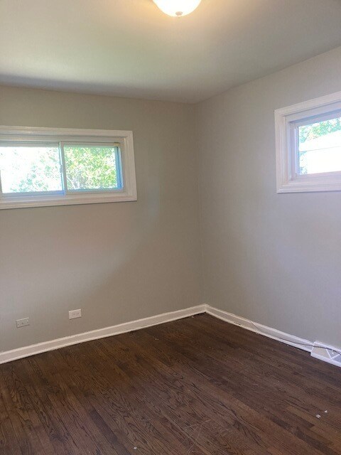 Building Photo - 17306 Mahoney Pkwy