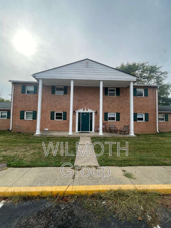 Building Photo - 1410 E Jefferson St