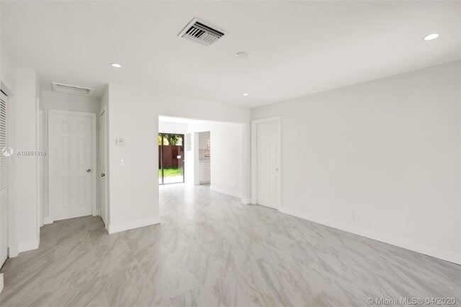 Building Photo - 120 NW 54th St