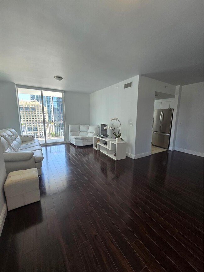 Building Photo - 1250 S Miami Ave