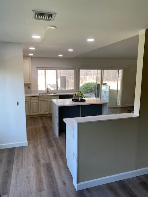 Building Photo - 3055 Shade Tree Ln