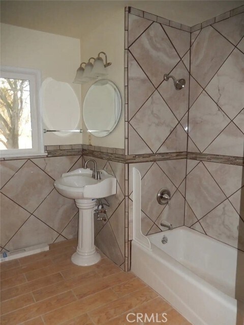 Building Photo - 983 W Foothill Blvd