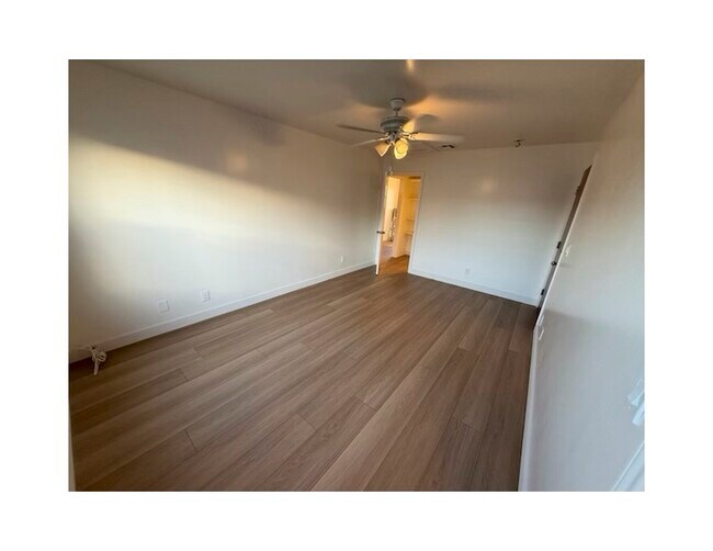 Foto del edificio - 2225 Marathon St