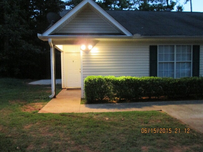 Building Photo - 6237 Dorsett Shoals Rd