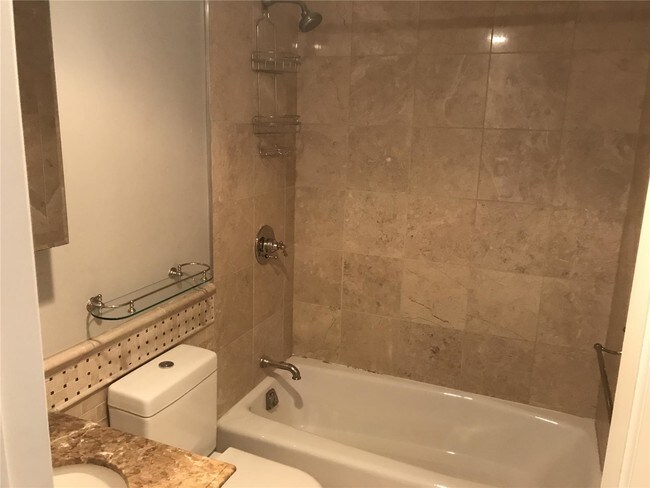 Foto del edificio - 205 E 16th St