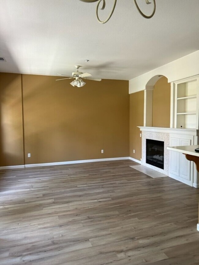 Foto del edificio - 2805 Garibaldi Ave