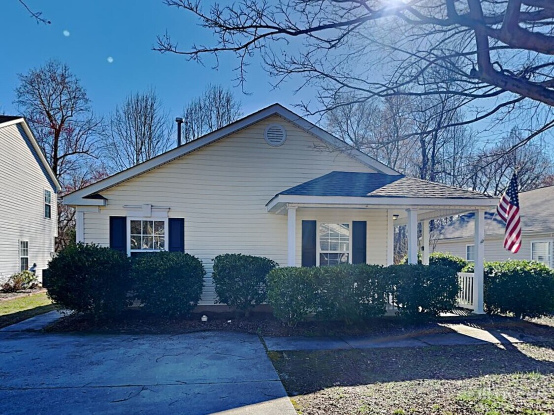 Primary Photo - 4844 Silverdene St