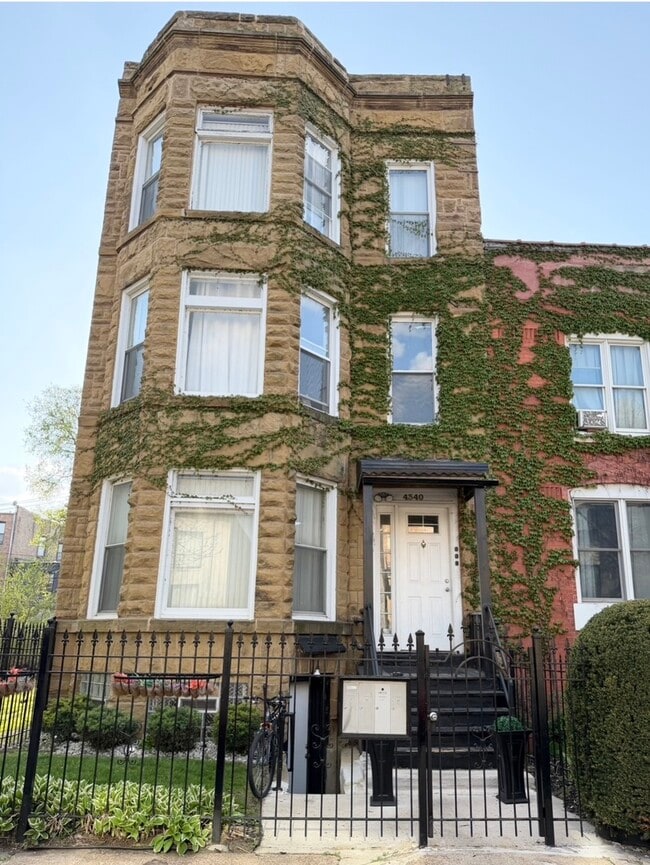 Building Photo - 4340 S Berkeley Ave