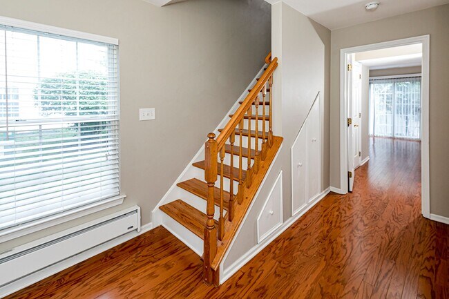Foto del edificio - 212 William Livingston Ct