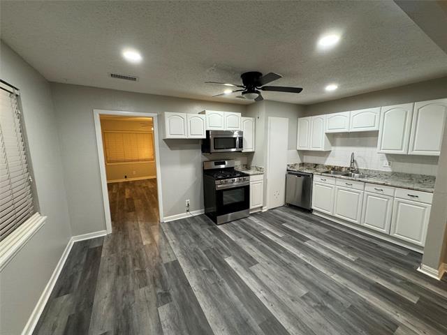 Foto del edificio - 907 Walters Ln