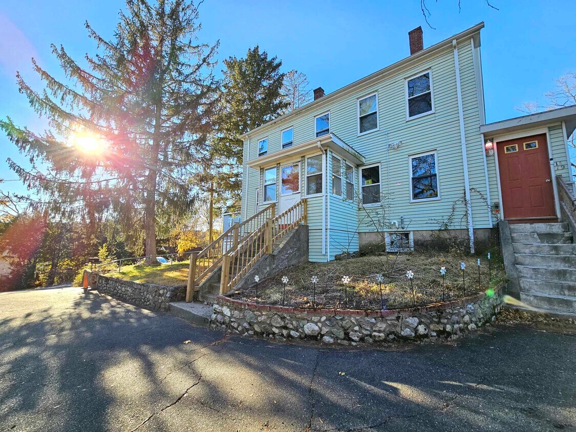 17 Capen Pl, Canton, MA 02021 Townhome Rentals in Canton MA