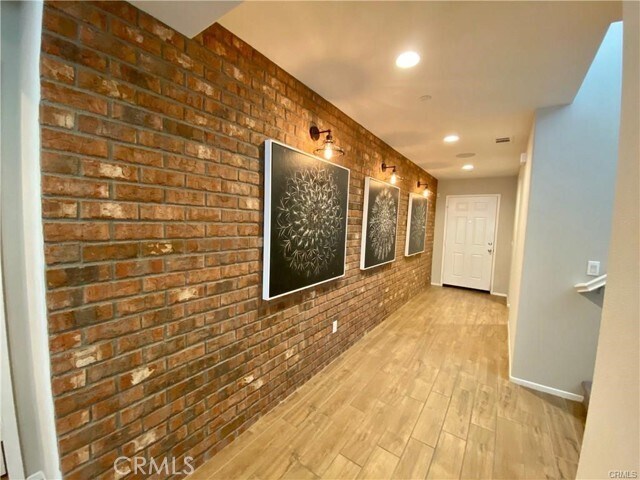 Foto del edificio - 29334 Linden Pl