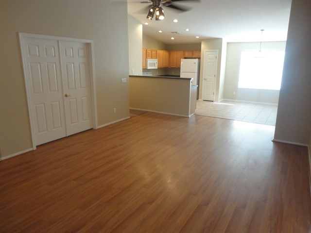 Building Photo - 10181 E Desert Paradise Place
