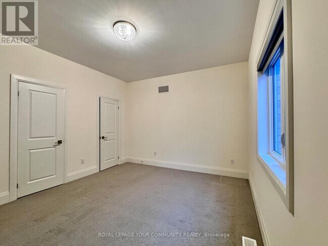 Building Photo - 38 Elverton Cres