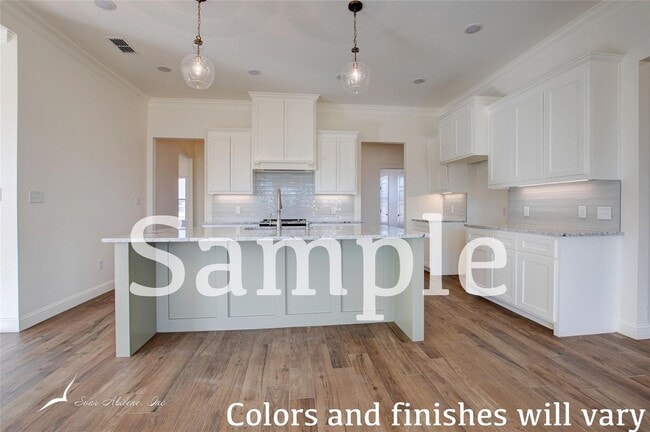 Building Photo - Stunning 4-bedroom, 2-bathroom home