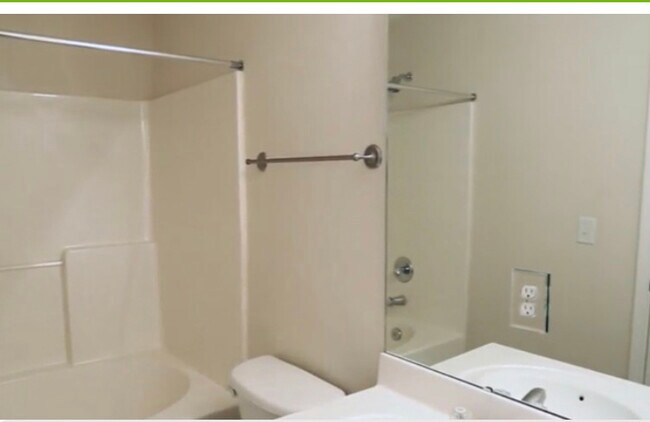 Foto del edificio - 7349 Balboa Blvd