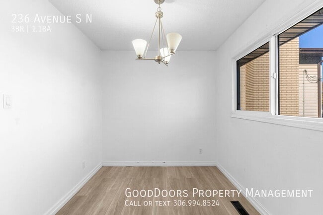 Building Photo - 236 Avenue S North