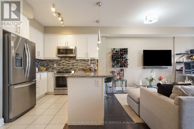 Photo du bâtiment - 272 Georgian Dr