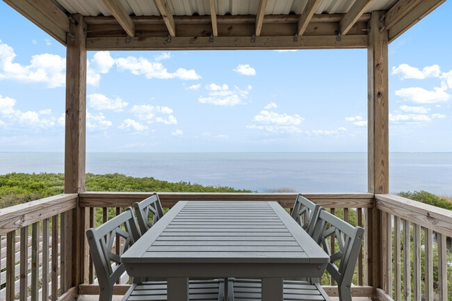 Building Photo - 48157 E Ocean Blvd