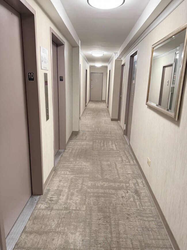 Foto del edificio - 330 E 49th St