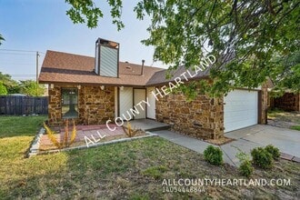 Building Photo - 217 Cypress Dr