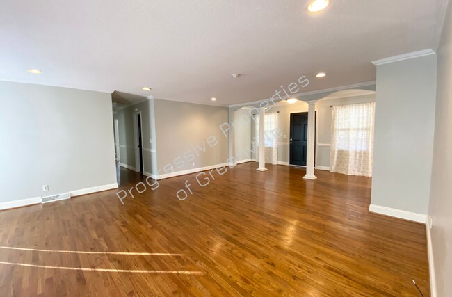 Building Photo - 237 Enoree Cir