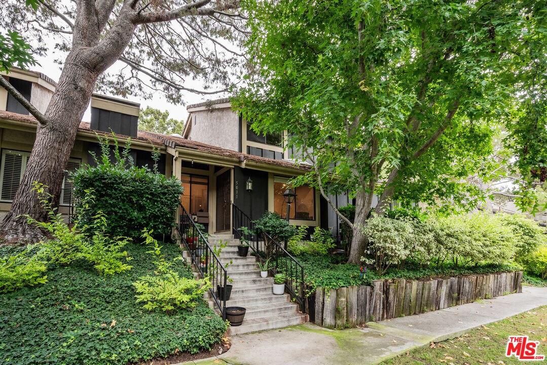 Foto principal - 5011 Showboat Pl