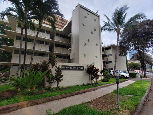 Foto del edificio - 909 Kaheka St
