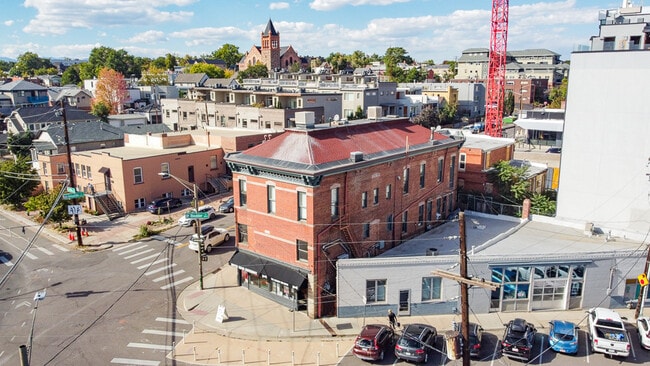 Building Photo - 2902 Umatilla St