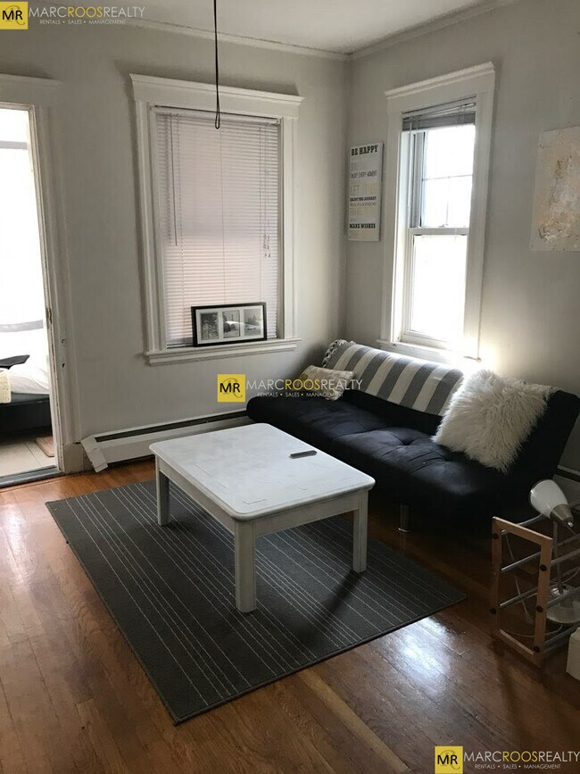 29 Chetwynd Rd Unit 2, Somerville, MA 02144 Condo for Rent in