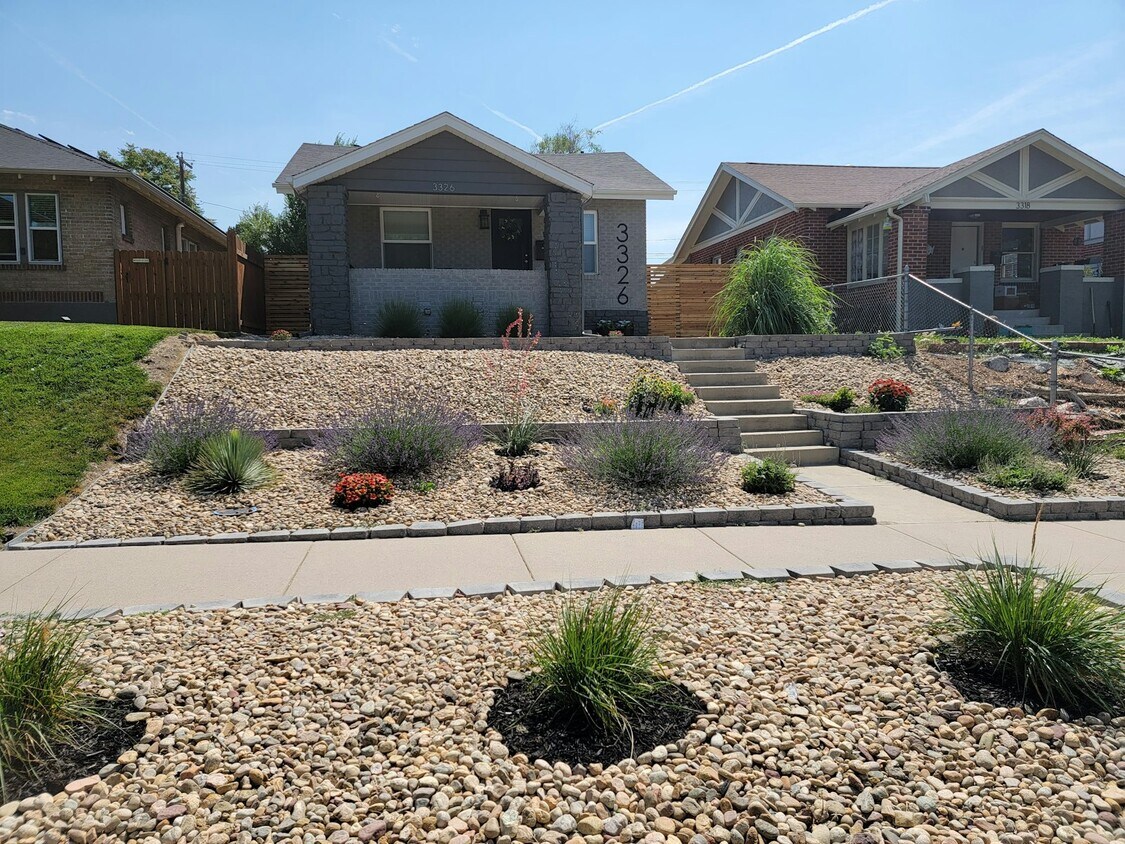 Photo - 3326 Steele Street