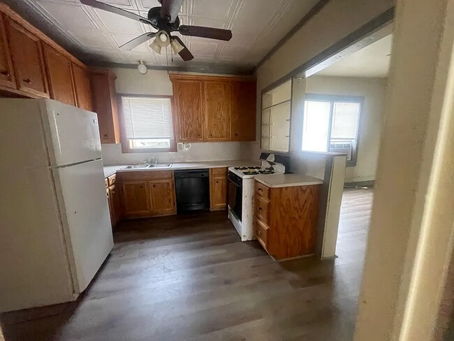 Foto del edificio - 5115 N Main St