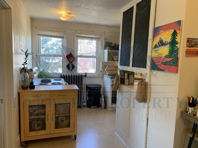 Building Photo - 1 Bedroom 1 Bathroom Apartment