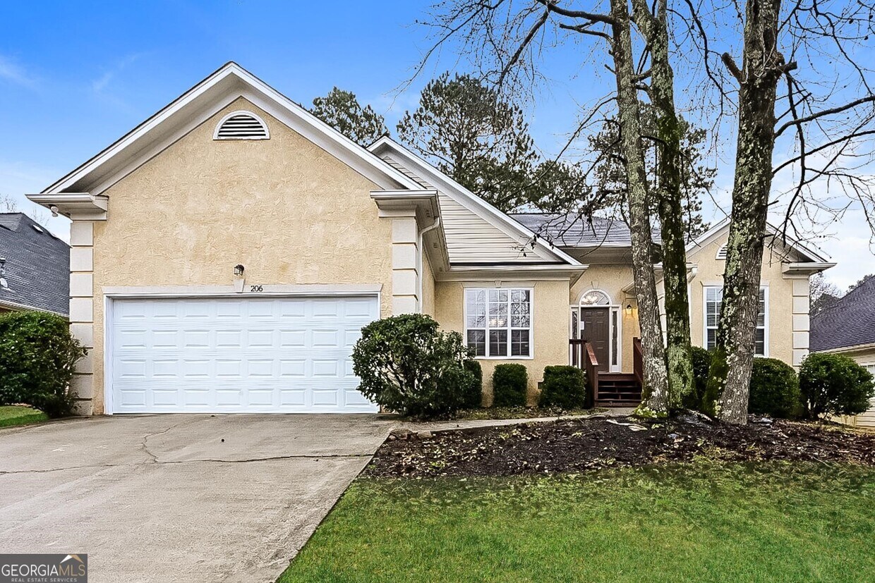 Primary Photo - 206 Eagles Crest Ct