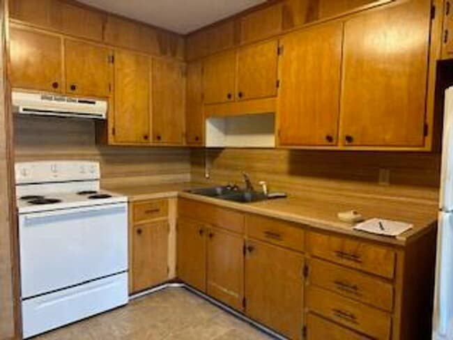 Building Photo - 85 Wilson St