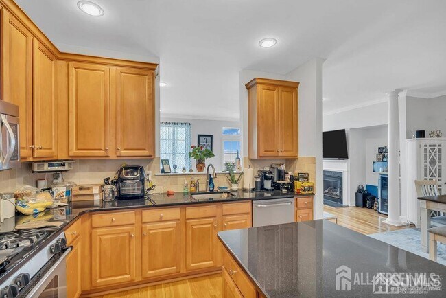 Foto del edificio - 38 S Shore Dr