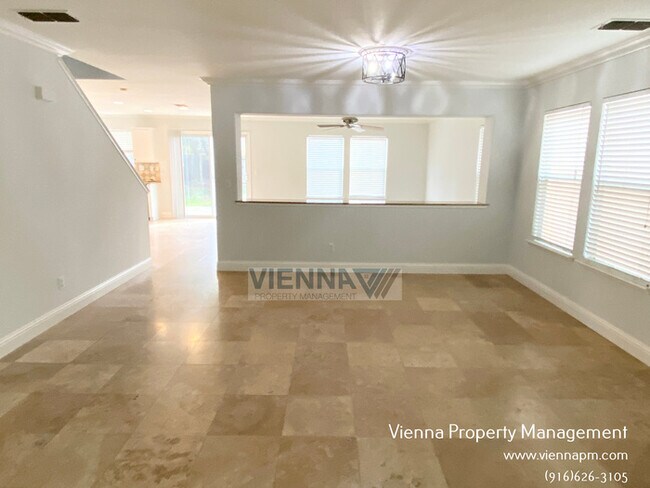 Building Photo - 2234 Arnold Dr