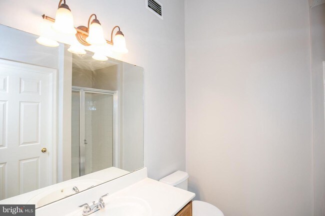 Foto del edificio - 7852 Foxfarm Ln