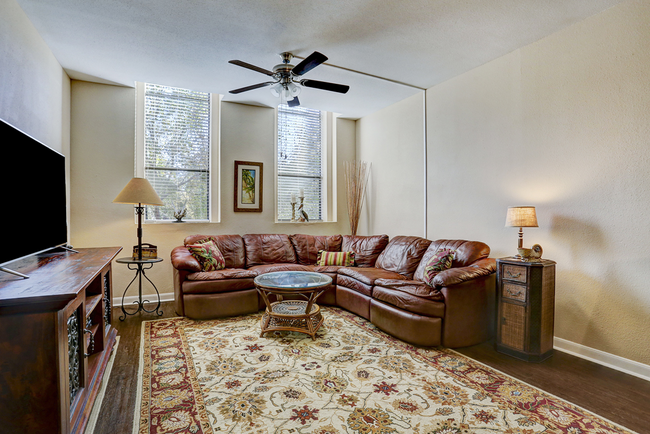 William B Travis Apartments - Apartments In Galveston, TX | Apartments.com