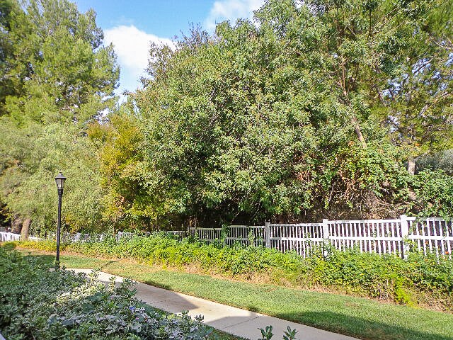 Foto del edificio - Beautiful 2 Bed / 2.5 Bath Condo in Fullerton
