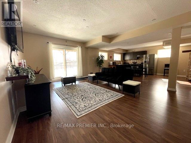 Building Photo - 72 Booker Dr