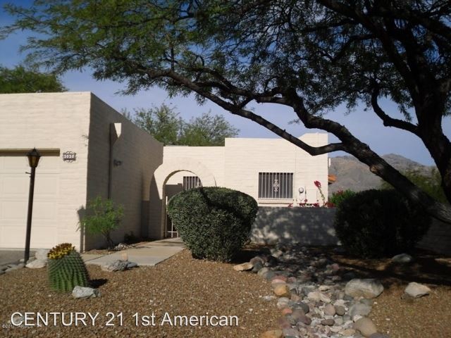 Building Photo - 5050 N Camino de la Cumbre